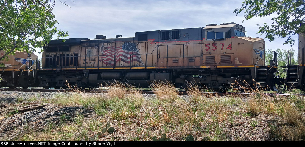 UP 5574